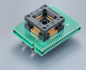 DIL48/QFP100-1.02 ZIF R5F-25 (70-7521). Specialized programming adapter with open ZIF socket.