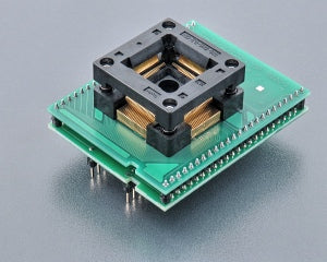 DIL48/QFP100-1 ZIF R32C-1 (70-1173). Specialized programming adapter with open ZIF socket.