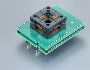 DIL48/QFP44-1.04 ZIF R5F-1 (70-7422). Specialized programming adapter with open ZIF socket.