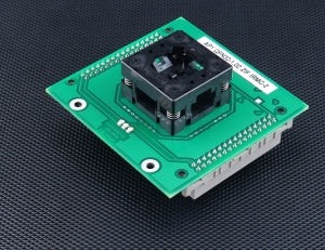 AP1 QFN32-1.02 ZIF IRMC-2 (71-5565). Specialized programming module with open ZIF socket.