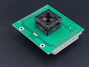 AP1 QFP64-1.02 ZIF ARM-4 (71-5355). Specialized programming module with open ZIF socket.