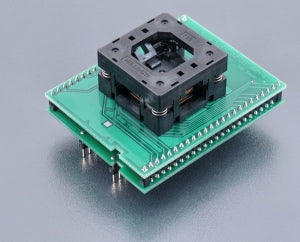 DIL48/QFN64-1.02 ZIF ARM-6 (70-3421). Specialized programming adapter with open ZIF socket.