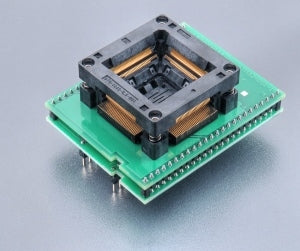 DIL48/QFP144 ZIF STM32-DSI-1 (70-4446). Specialized programming adapter with open ZIF socket.