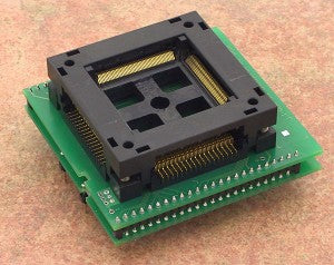 DIL48/QFP208 ZIF ARM-1 (70-1300). Specialized programming adapter with open ZIF socket.